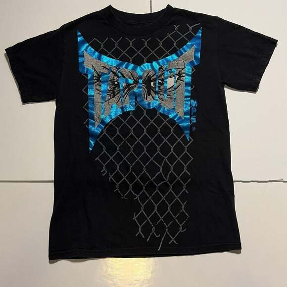 Y2k TAPOUT shirt - Picture 1 of 6